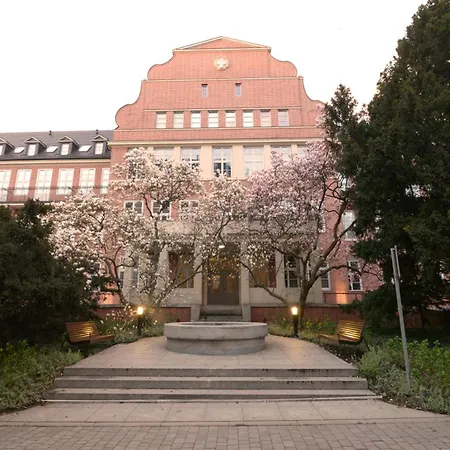 Apartman In Historic Heart Of